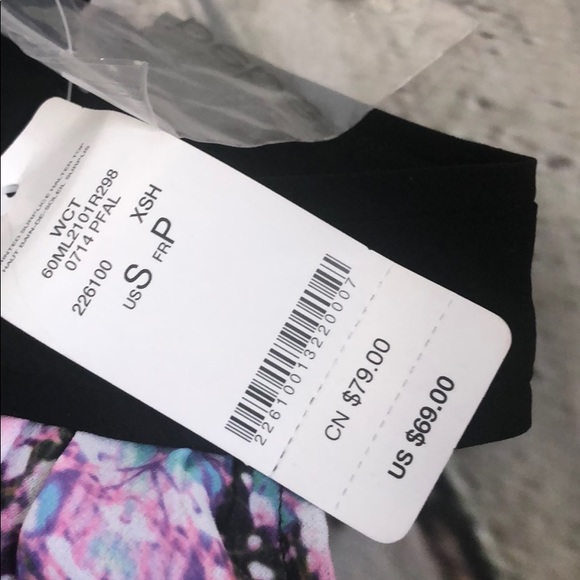 Bebe outfit perfect for date night & girls night - Picture 3 of 6